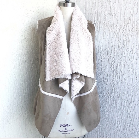 Quinn Tan Faux Suede Vest With Ivory Shearling, Size S - Picture 1 of 6